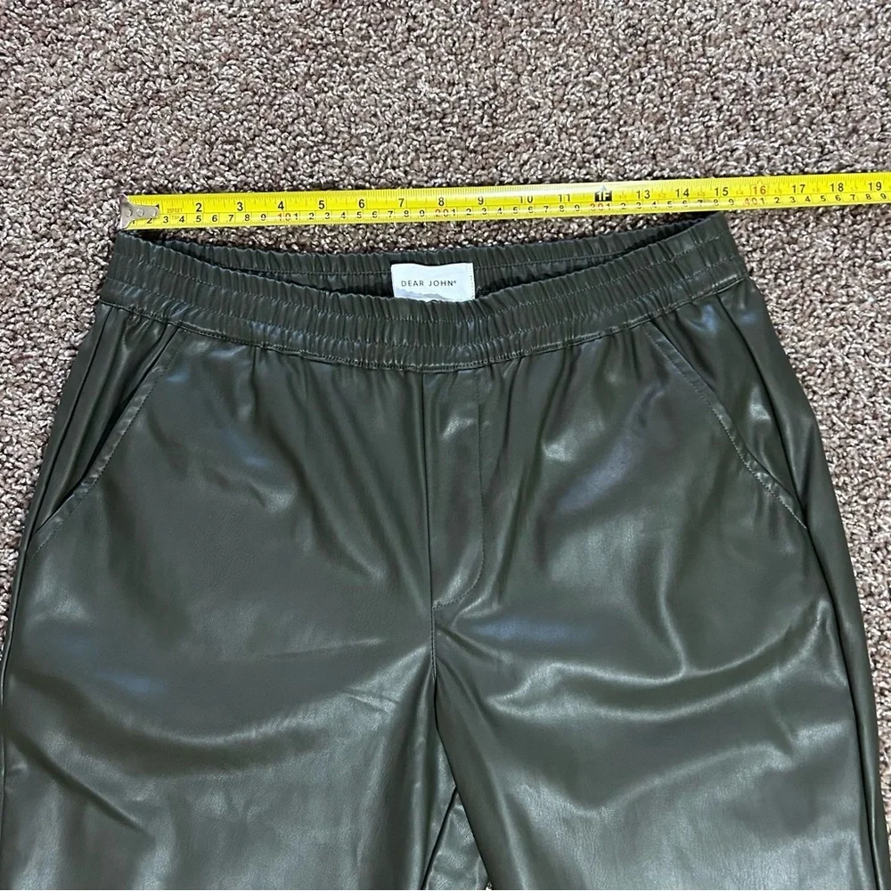 Dear John Olive Green Faux Leather Jogger‎ Pants Women’s Size M Pull On